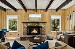 *NEW* 3BR Mountain Sanctuary w Foosball & Epic Views