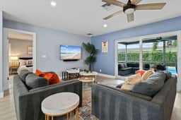 5BR Lux WEF Mins to Palm Beach Pool Home + Game Room *NEW Arcade + AC