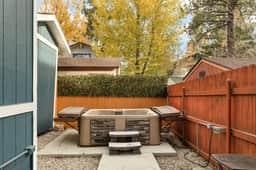 Beary Peaceful Escape, with hot tub and game room
