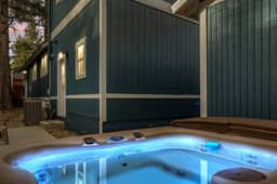 Beary Peaceful Escape, with hot tub and game room