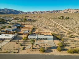 Bighorn Oasis Retreat: Hot Tub, Foosball & Firepit