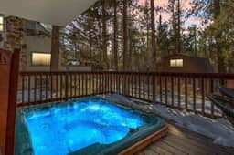 Grizzly Mountain Lodge | Hot Tub & Pet Friendly