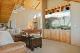 Hawk Ridge Chalet, Hot Tub, Views and Firepit