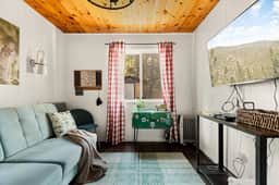 Lynx Lodge, Walk to Zoo, Hot Tub & Game Room