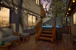 Maple Lane w/ Hot Tub & EV charger, Pet Friendly