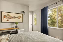 Moonridge Alpine Retreat | Fireplace & Pets