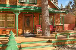 Mountain Getaway, Hot Tub, Games & BBQ