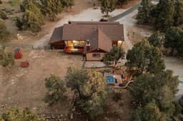 Rancharillo w Hot Tub & Barn Game Loft & Mtn Views