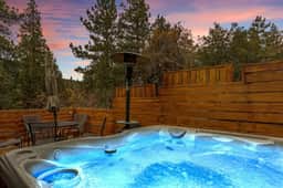 Silver Linings + Hot Tub + Pet Friendly + EV + Moonridge