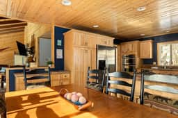 Slope Vista Secluded Escape & Mountain Views