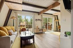 Swiss Bliss, Ideal Location w Hot Tub & BBQ