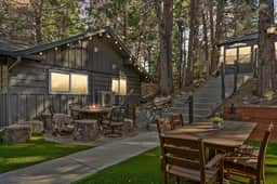 Timber & Tide Retreat in Fox Farm w Hot Tub & Games