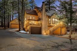Iris Haus, w/ Hot Tub, Forest Views and Game Room
