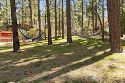 Marin Lodge, Near Slopes w/ Large Backyard, Pets