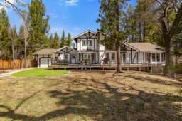 Modern Lodge Near the Ski Slopes, Hot Tub, Games