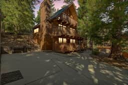 3BR Alpen Haus | Sauna, Hot Tub, Game Room & BBQ