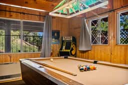 3BR Alpen Haus | Sauna, Hot Tub, Game Room & BBQ