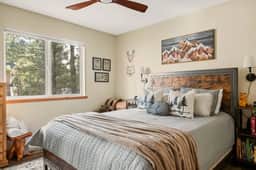 Enchanted Log Grove, Hot Tub, EV, Pool Table