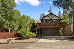 Double Black Diamond | A/C, Fireplace & Hot Tub