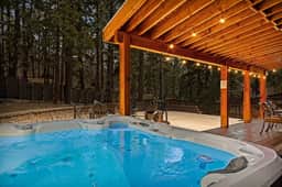 Mill Creek Lodge, Hot Tub, Game Room, Firepit