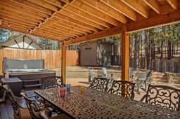 Mill Creek Lodge, Hot Tub, Game Room, Firepit