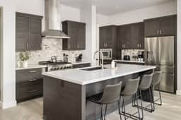 Modern Luxury, Hot Tub, Close to Trails & Village