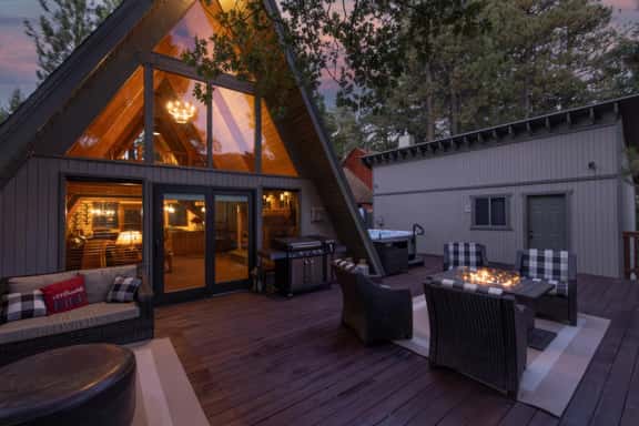 Treehouse Cottage A-Frame + Games + Spa + BBQ - Image 1