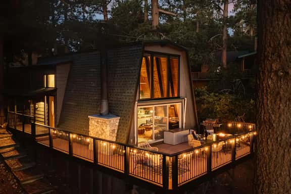 Cozy A-Frame vibes w. Lake & Ski views, AC - Image 1