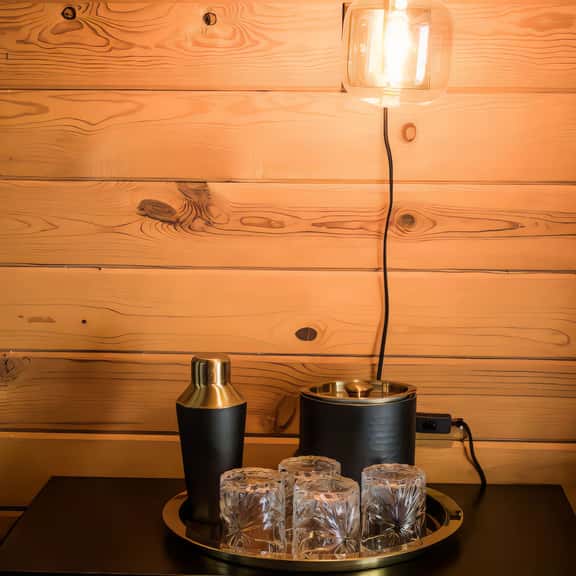 2BR Retreat: EV, Hot Tub, BBQ & Dog-Friendly - Image 1