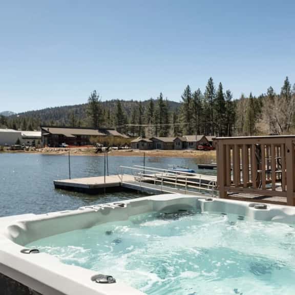 Lakefront Honey Bear, Private Dock & Hot Tub - Image 1