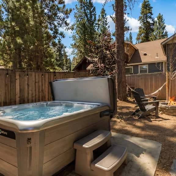 Brooklyn’s Cabin | Hot Tub, Fire Pit, Near Trails - Image 1