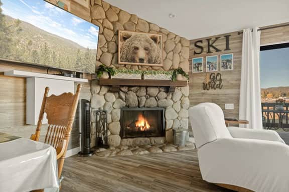 Cozy Lakefront Retreat w Views & Fireplace