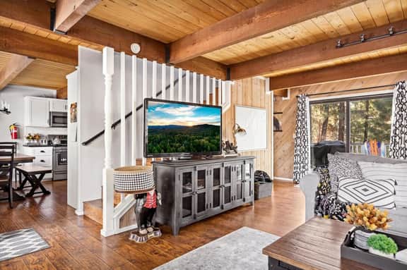 Guest FAV Luxury Sun Chalet w Hot Tub, BBQ