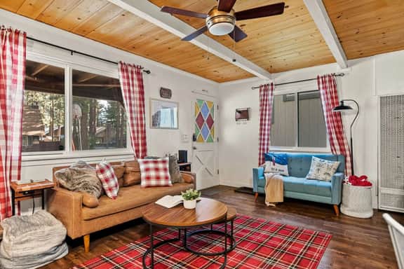 Lynx Lodge|Walk to Zoo, Hot Tub & Game Room