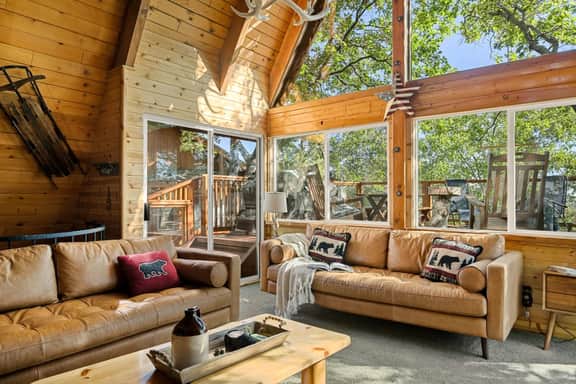 NEW A-frame 4BR w/ Hot Tub, Game Loft