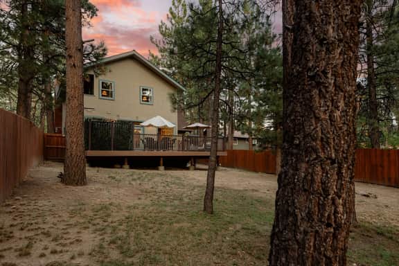NEW! Knoll Lake Cabin in Big Bear Lake, BBQ, PET