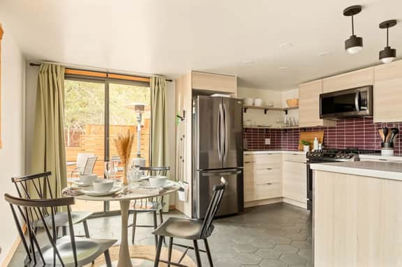 Silver Linings + Hot Tub + Pet Friendly + EV + Moonridge