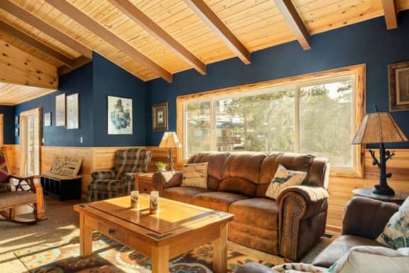 Slope Vista Secluded Escape & Mountain Views