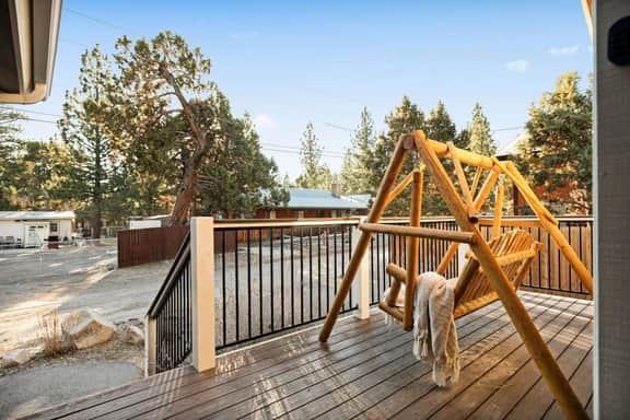 NEW 3BR Starlight Haus w EV Charger & Fireplace
