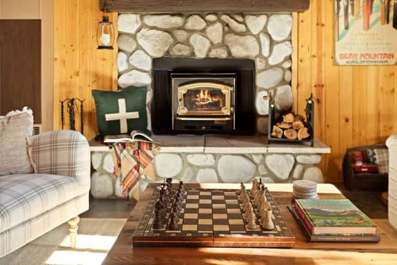 Taylor Ski Barn Near Bear Mtn w Games, Hot Tub