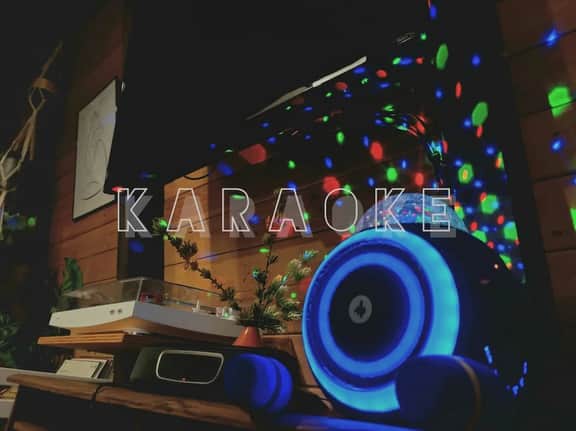 We love dogs! Ice Cold A/C - Hot Tub - Karaoke