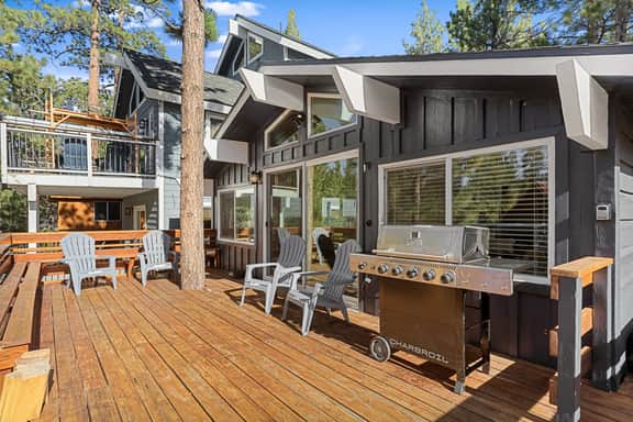 Wild Heart Cabin - Pool Table, Hot Tub, EV Charger