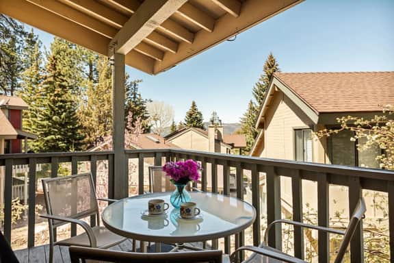 Nest At Moonridge, w/ Hot tub & Golf Course Views