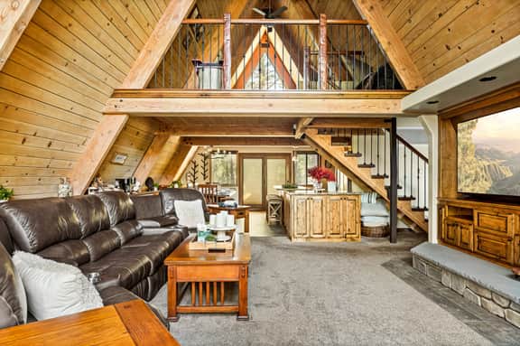 Treehouse Cottage A-Frame + Games + Spa + BBQ