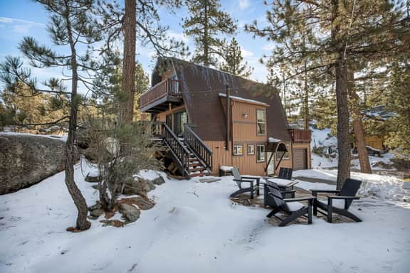 *NEW* Larks Modern Nest | Near Lake, Spa & Arcade