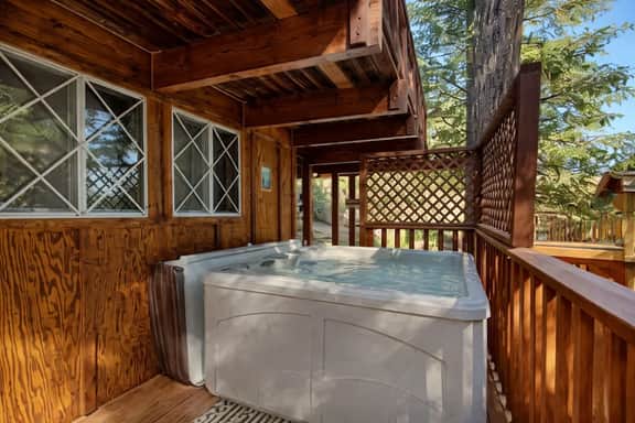 3BR Alpen Haus | Sauna, Hot Tub, Game Room & BBQ
