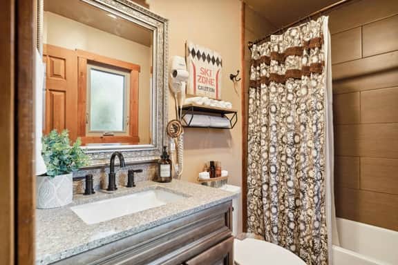 Alpine Crest, BBQ & Fully Fenced Pet Friendly