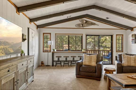 Double Black Diamond | A/C, Fireplace & Hot Tub