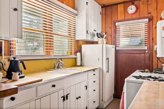 Tree Top Ranch w/ Hot Tub & Walk to the Village