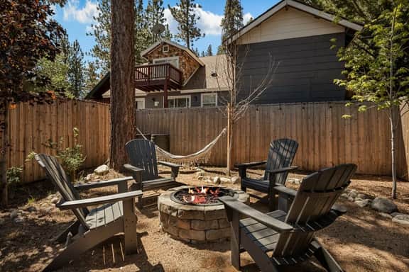 Brooklyn’s Cabin | Hot Tub, Fire Pit, Near Trails